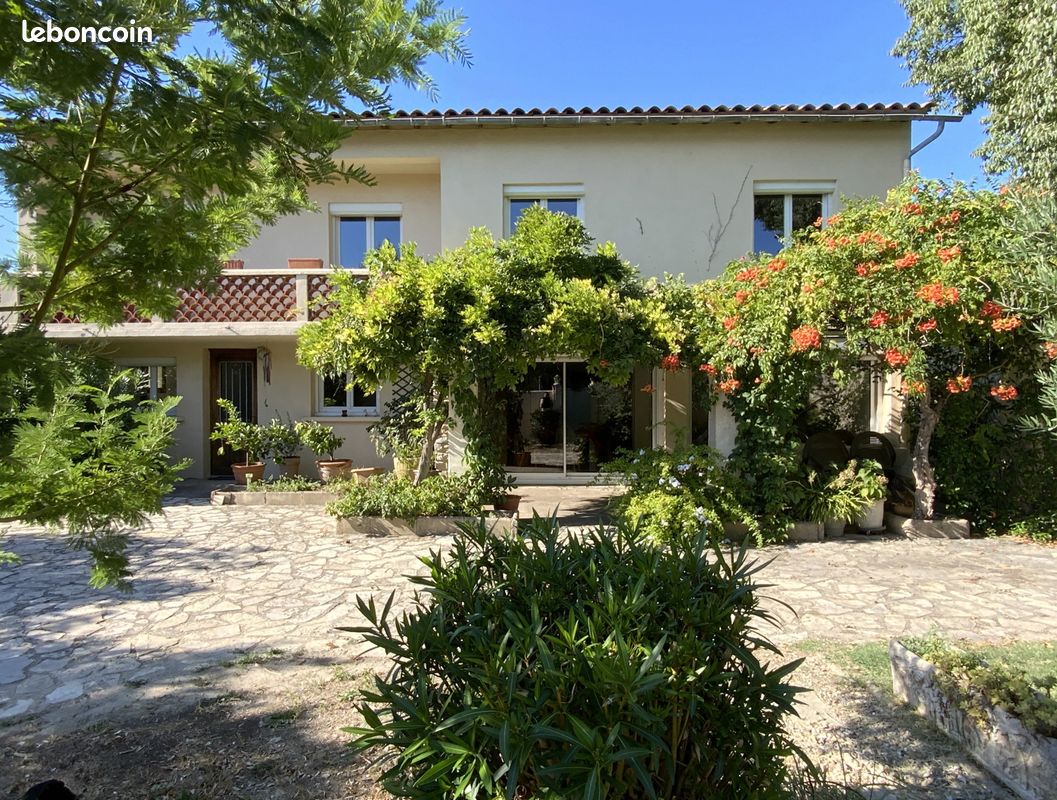 Maison 6 pièces 170 m² · à Uzès · 170 m² · 569 000 €