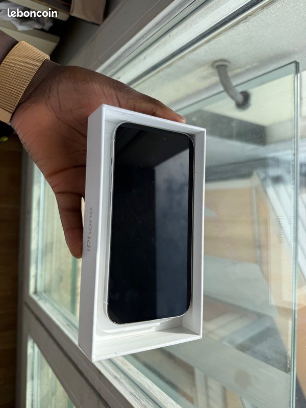 IPhone 14 Pro 128 Go - Bon état + Coque offerte (image 13)