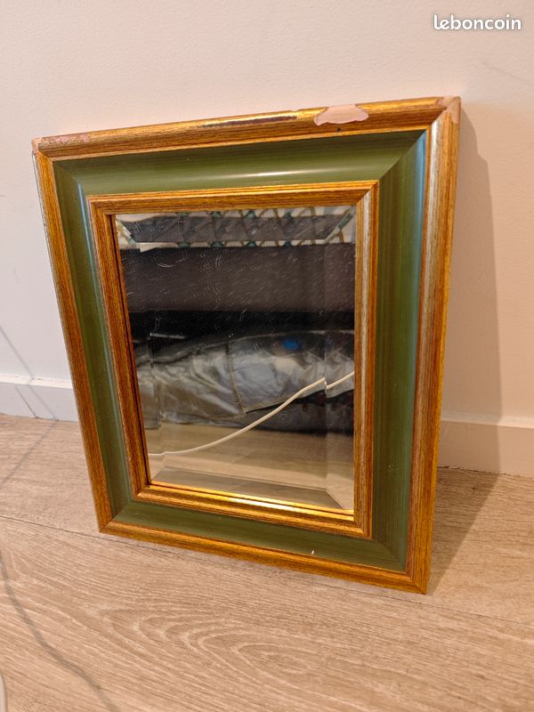 Cadre Ancien En Bois – Liseré Doré – Objet Décoratif Français