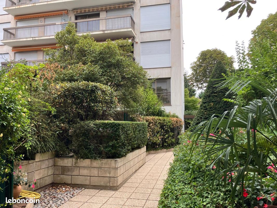 Appartement 2 pièces 58 m² · à Neuilly-sur-Seine · 58 m² · 2 650 €