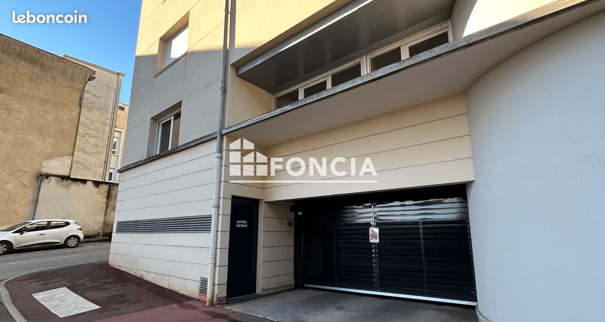 Parking · à Limoges · 64 €/mois