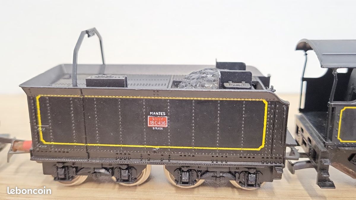Jouet maquette locomotive diesel SNCF 70002 de marque Jouef pour circuit de train électrique HO - Collection