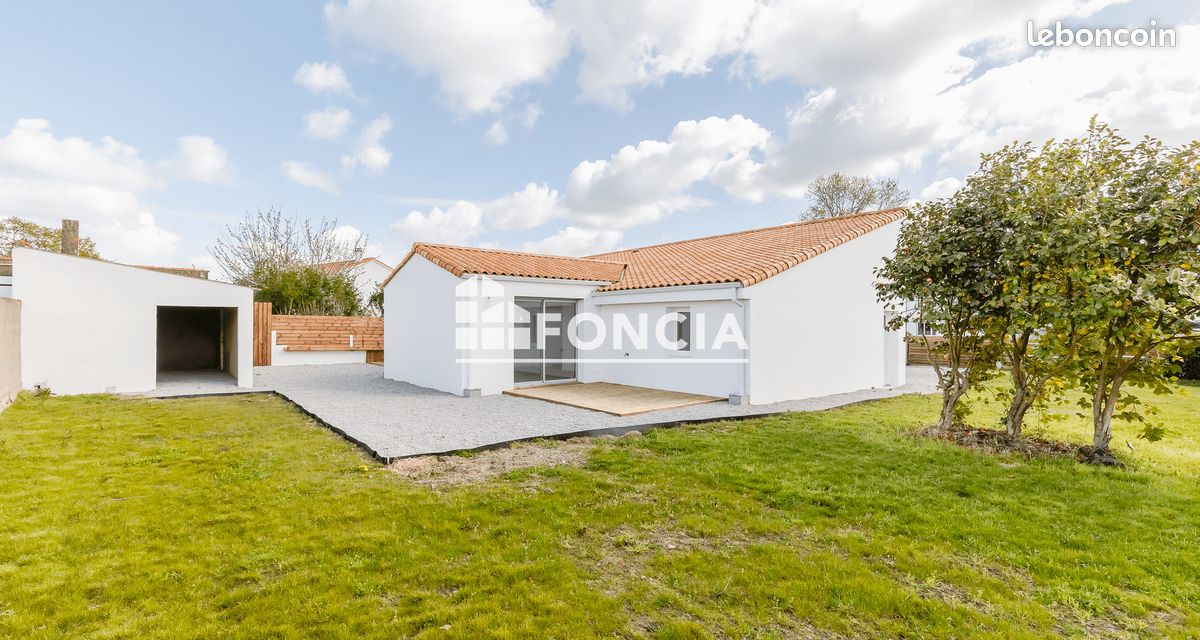 Maison 5 pièces 123 m² · à Coëx · 123 m² · 325 000 €