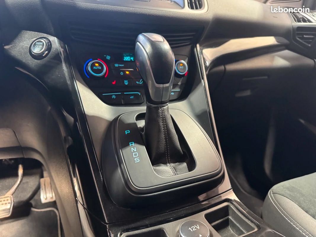 FORD KUGA 2.0 TDCi 180cv 4x4 Powershift ST-Line / CarPlay / Hayon Électrique / Caméra de Recul (image 35)