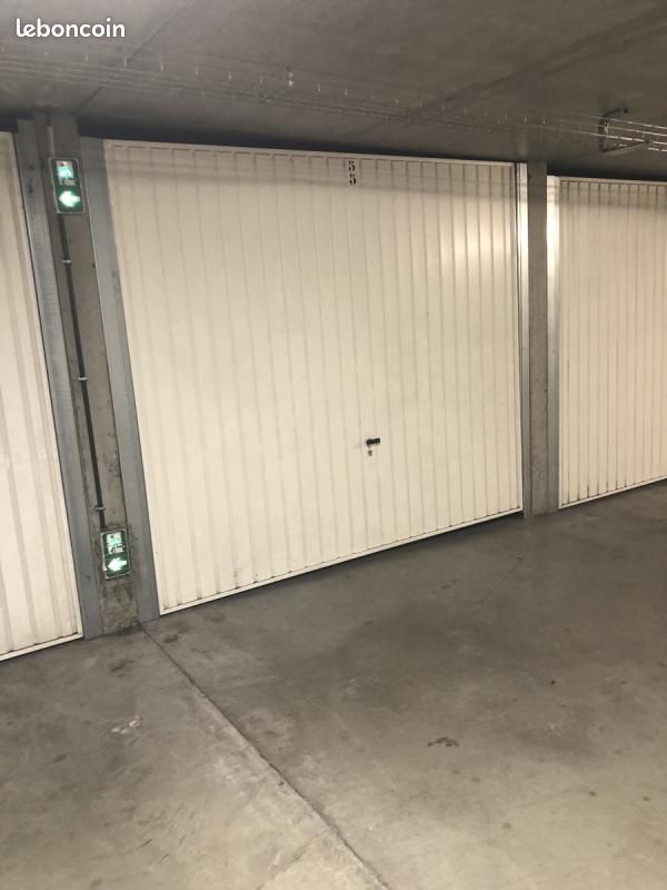 Garage/box Lyon · 41 000 €