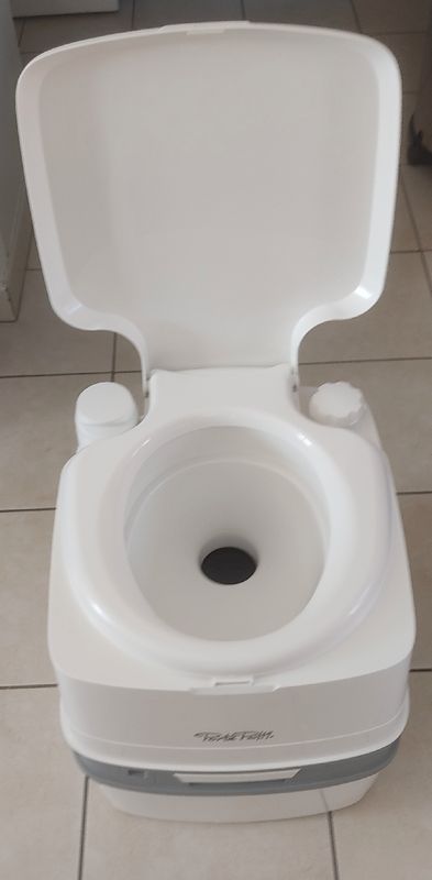 Toilettes portables - Équipement caravaning