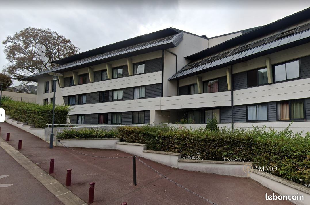 Appartement 1 pièce 19 m² · à Sceaux · 19 m² · 683 €