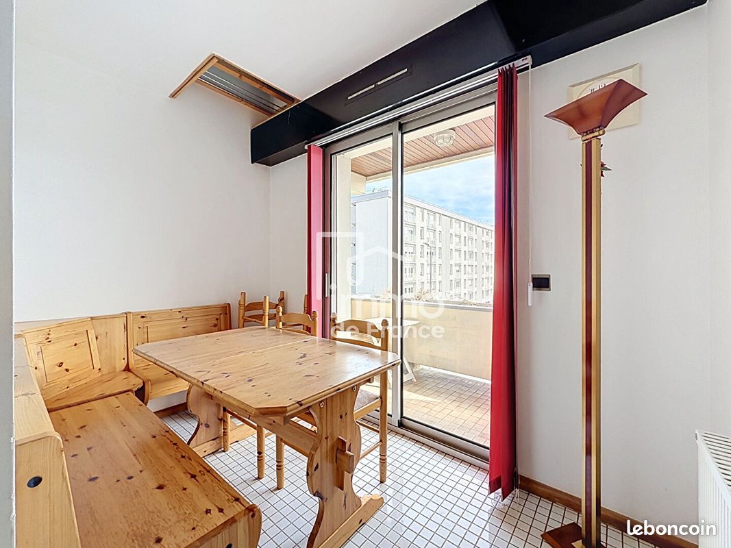 Appartement 2 pièces 35 m² · à Oyonnax · 35 m² · 550 €/mois