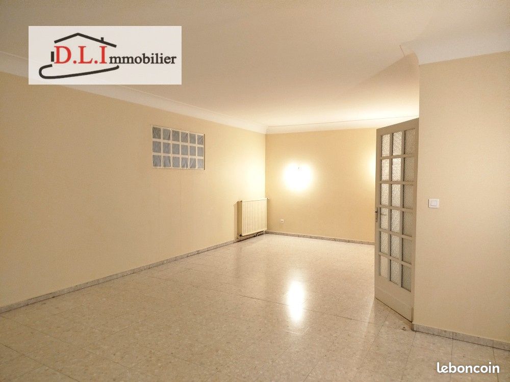 Appartement 4 pièces 130 m² · à Moissac · 130 m² · 620 €