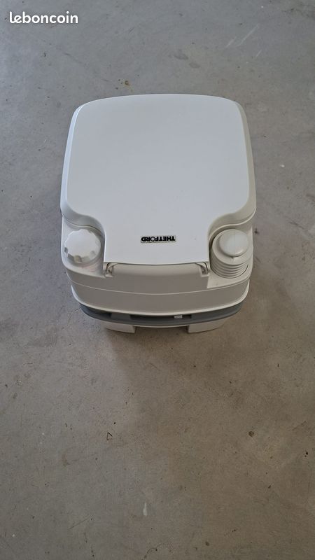 WC portable chimique THETFORD Porta Potti Qube 165 – Camping-car / Van / Fourgon (image 3)
