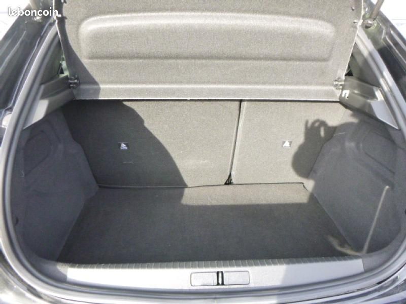 Peugeot 208 1.2 Hybrid 110ch Allure e-DCS6 (image 9)