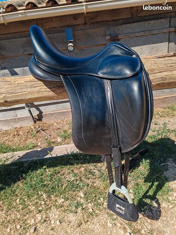 Selle dressage Childéric (image 1)