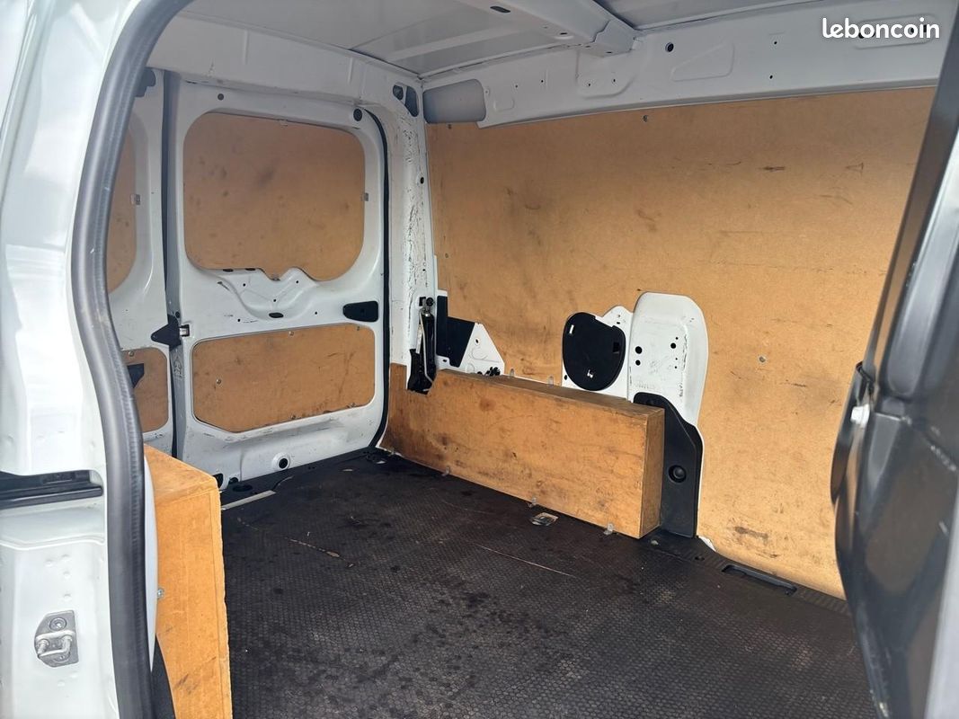 RENAULT EXPRESS 1.5 Blue dCi 95 II VAN FOURGON Confort (image 21)