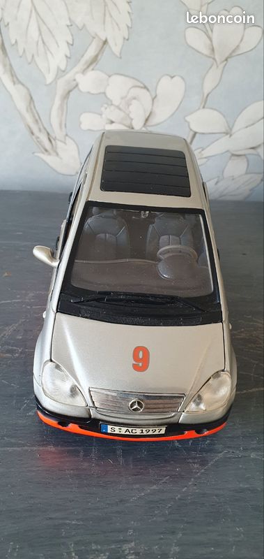 Mercedes-Benz Classe A HAKKINEN 1/18 Maisto, Boîte D'origine, Miniature Collection