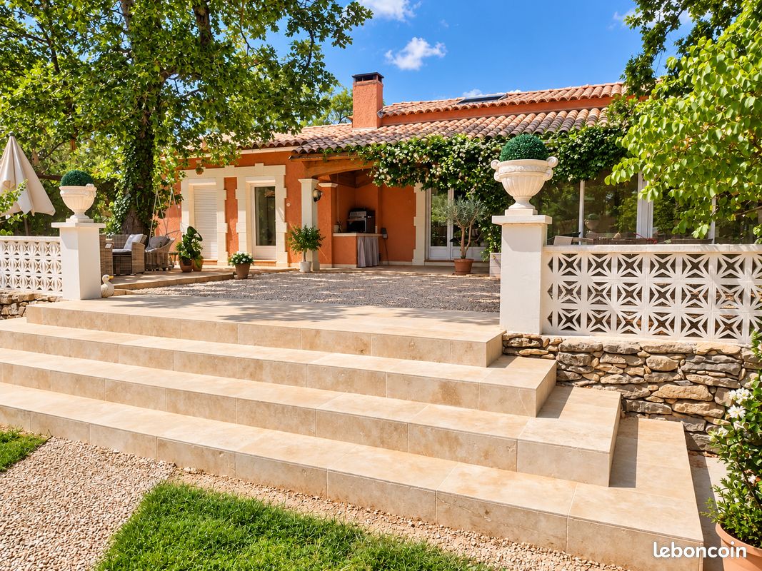 Appartement 5 pièces 126 m² · à Garéoult · 126 m² · 549 000 €