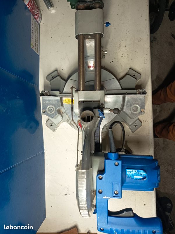 Scie a onglet radiale hyundai (image 1)