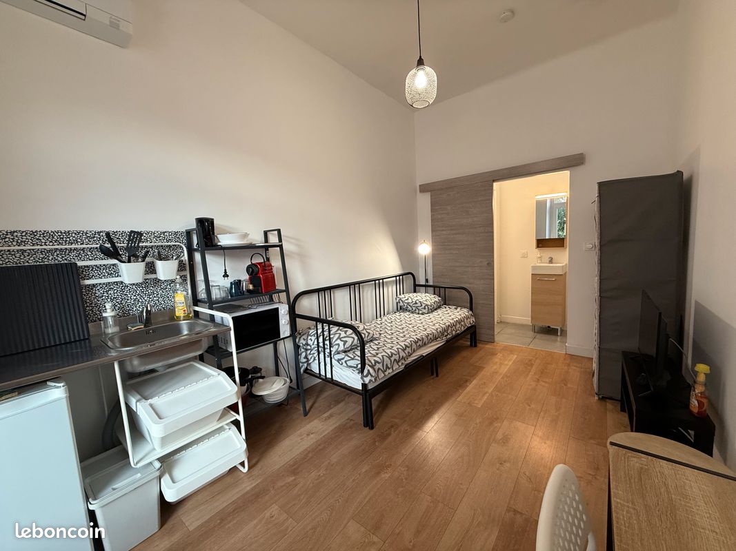 Appartement 1 pièce 14 m² · à Nîmes · 14 m² · 495 €/mois