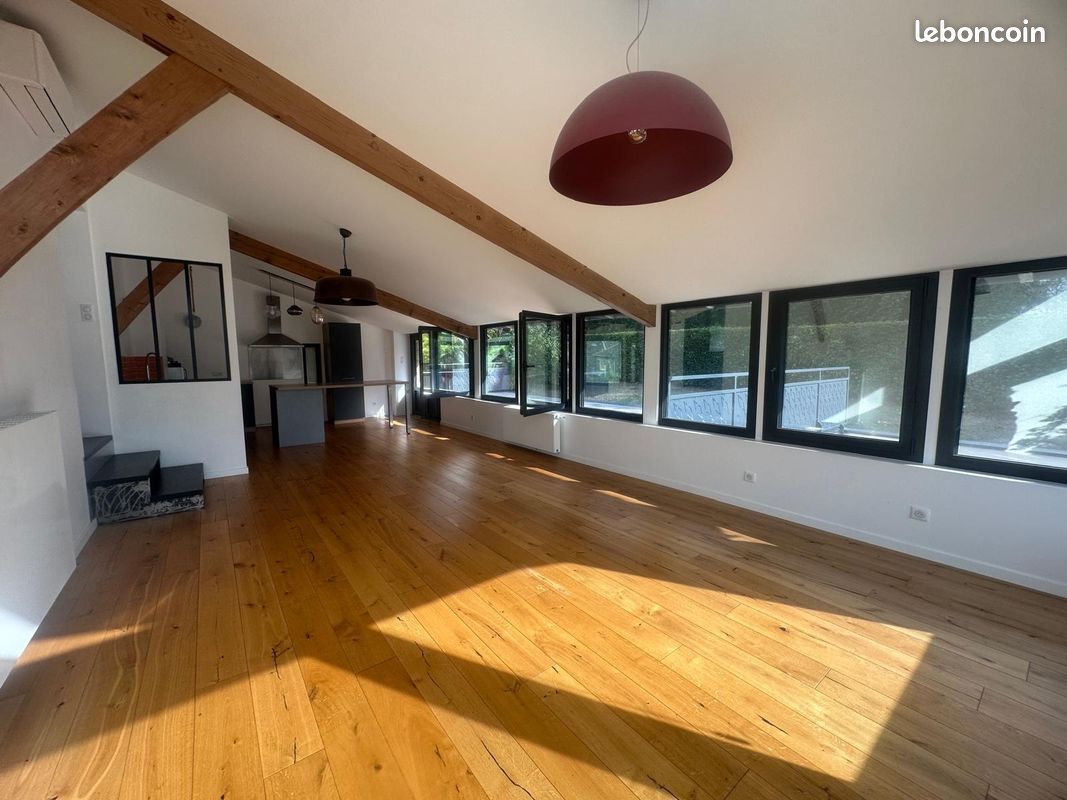 Appartement 5 pièces 130 m² · à Mâcon · 130 m² · 1 300 €/mois