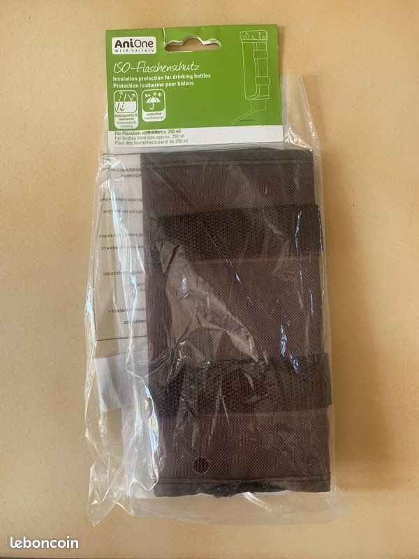 Protection isotherme pour biberon de verre rongeurs neuve (image 1)