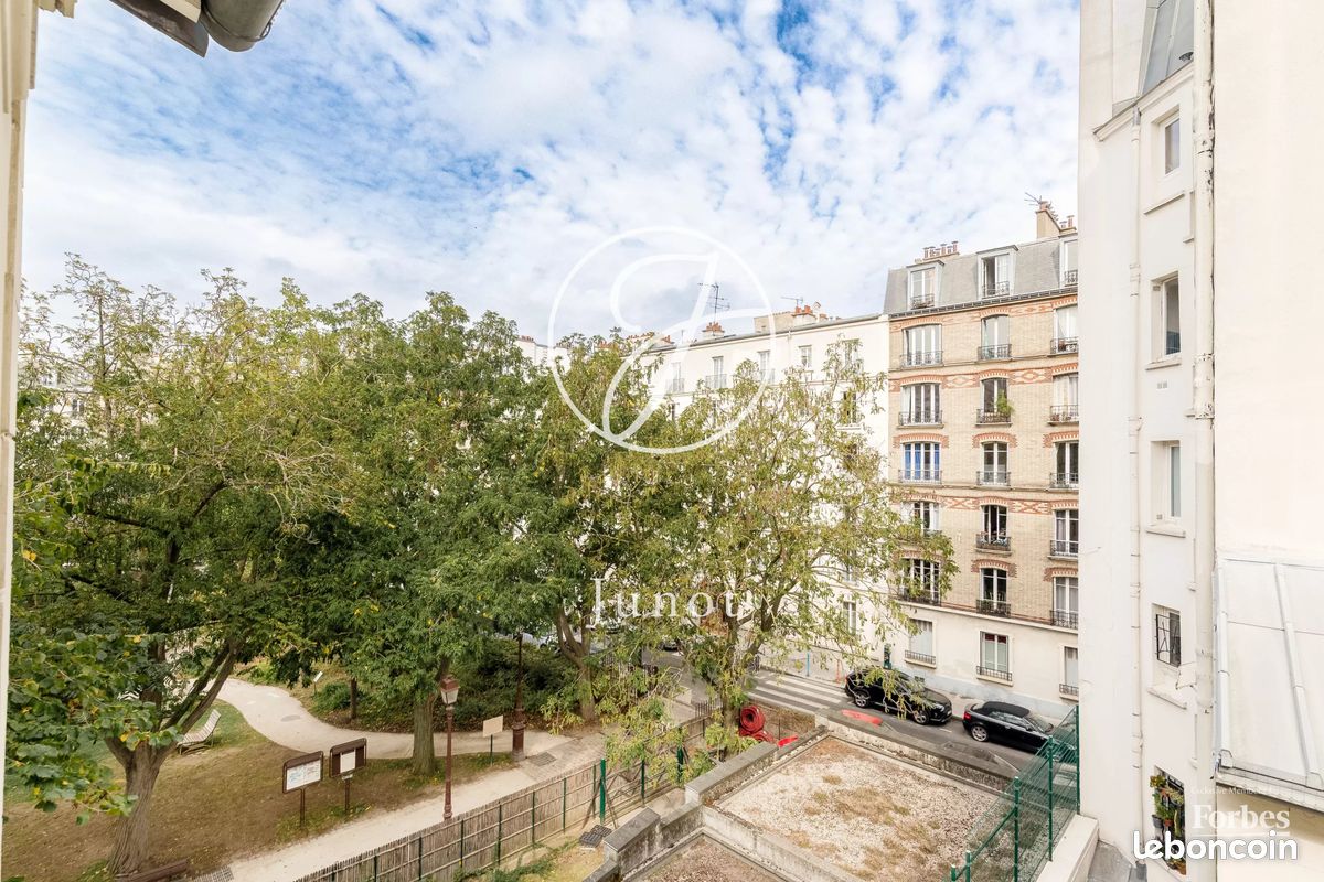 Appartement 2 pièces 28 m² · à Paris · 28 m² · 320 000 €