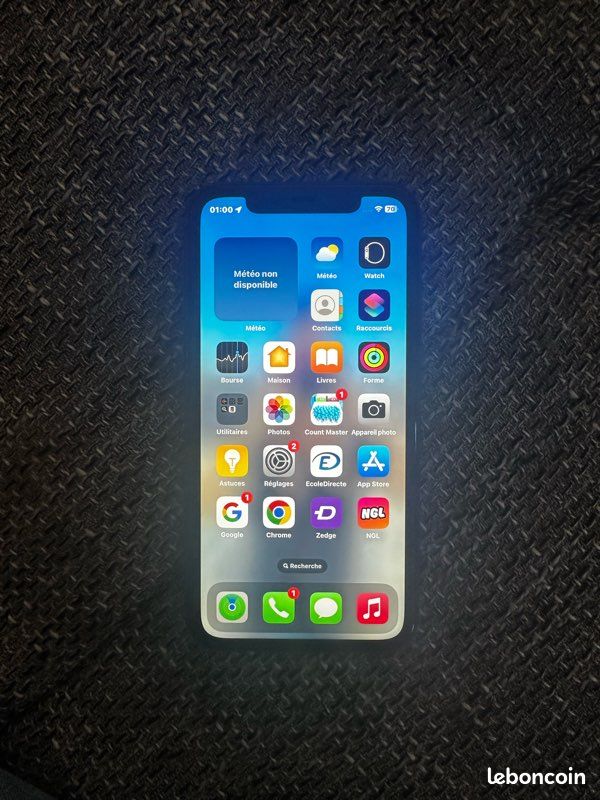 I phone 11 (image 2)