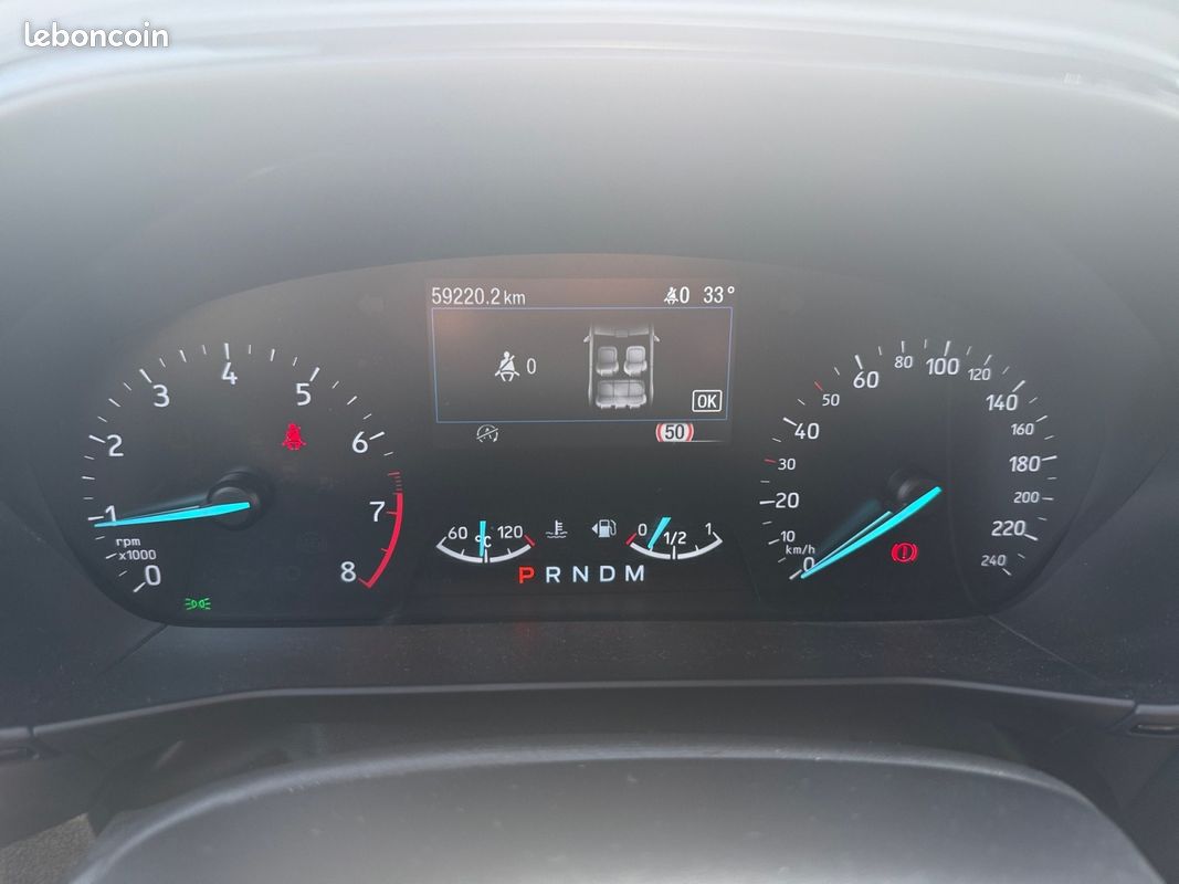 FORD FOCUS 1.5 EcoBoost 150 SS BVA8 ST Line - GPS - Caméra - Détecteur angles mort - Carplay - Suivi à jour (image 14)