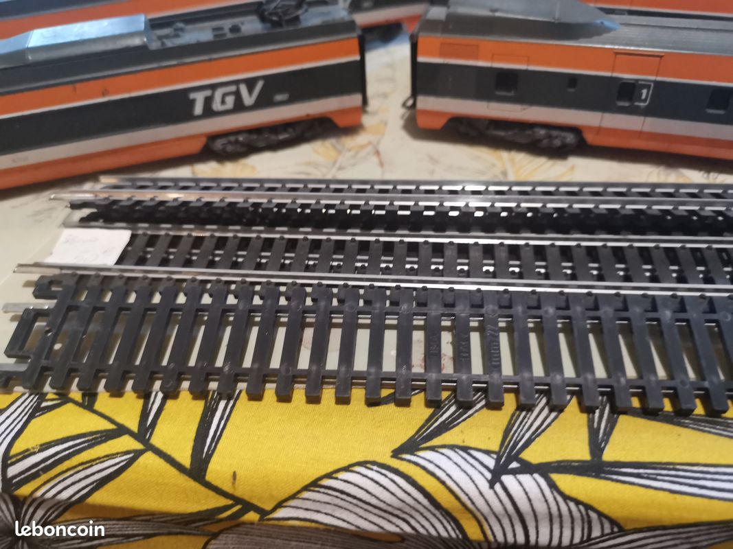 Finestra/armatura Abitacolo Senza Vetro In Plastica Per TGV Lima HO - Ricambio Originale