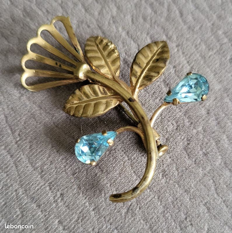 Broche feuillage vintage (image 1)