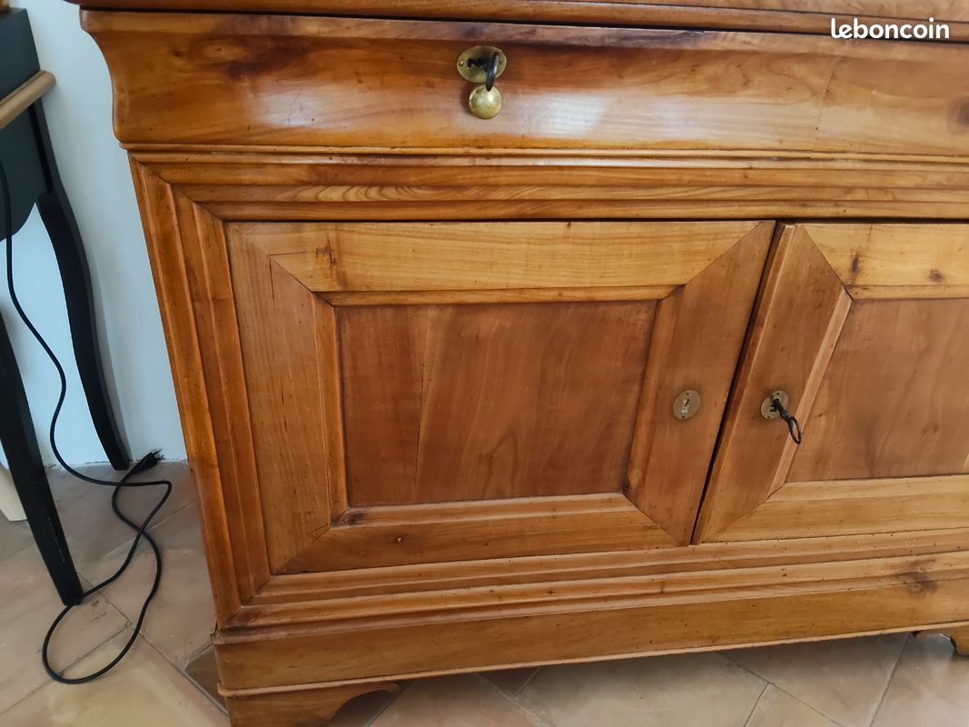 Buffet ancien en bois massif – style rustique (image 8)