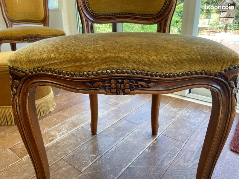 Table ronde en bois (image 6)