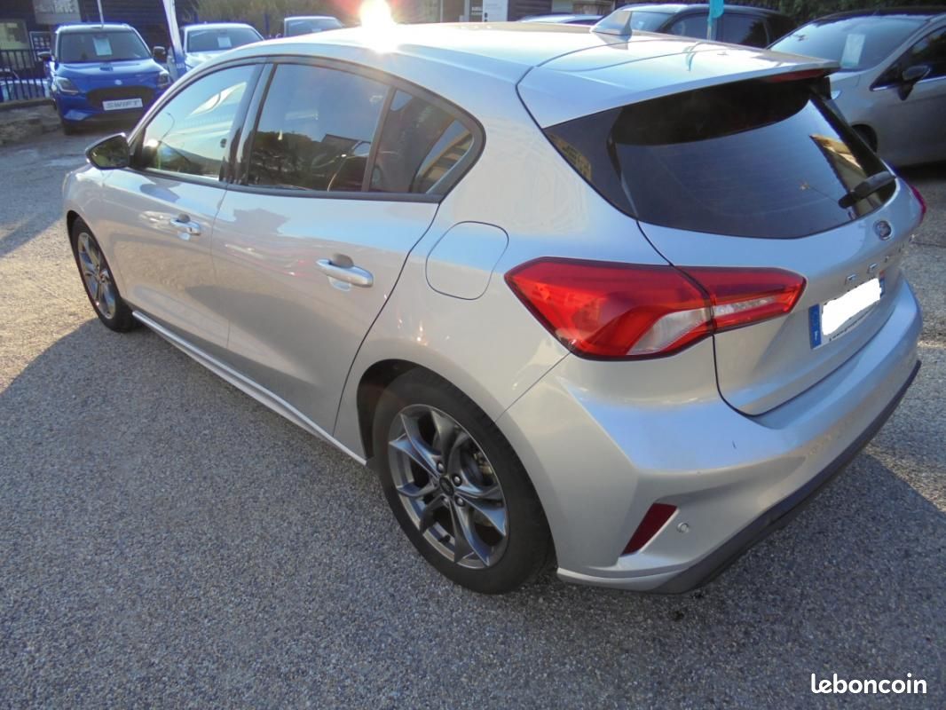 Ford Focus 1.0 EcoBoost 125 BVA8 ST Line (image 7)
