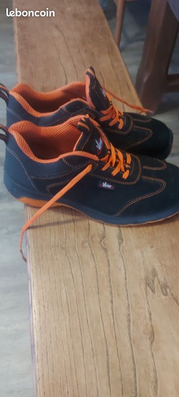 Chaussures de sécurité vepro comme neuves t43 (image 2)