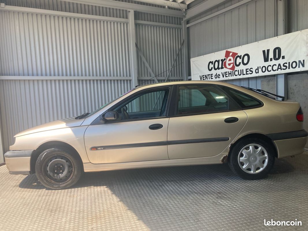 RENAULT LAGUNA 1 PHASE 2 1.6i - 16V 1598cm 1998 (image 4)