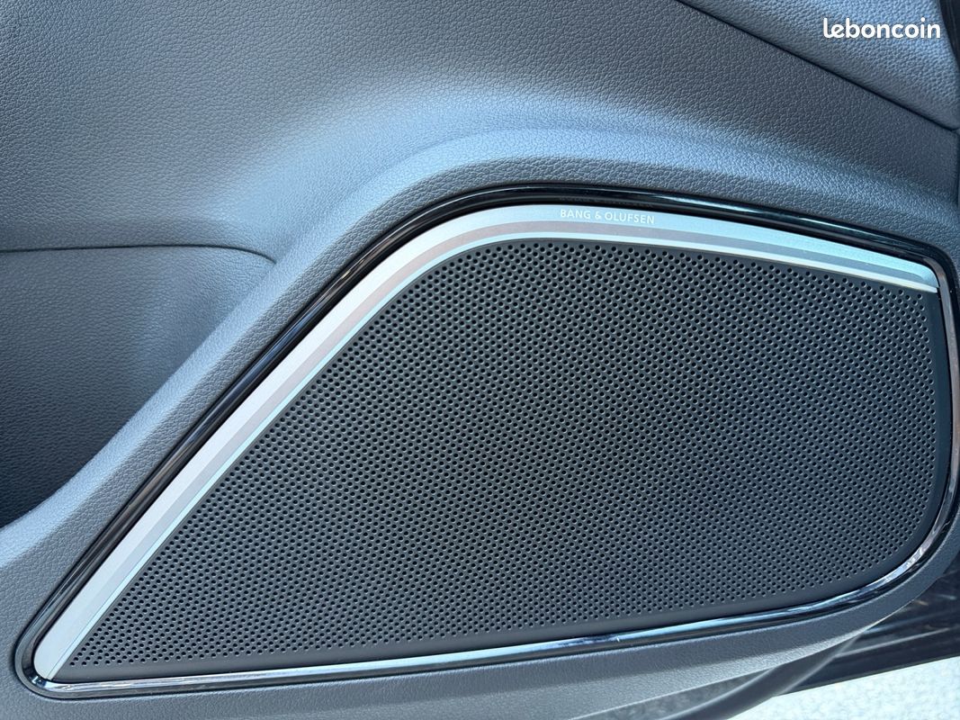 AUDI S3 2.0 TFSI S TRONIC 300cv - Entretien Exclusif Audi - Toit Ouvrant - Sièges Diamants - Garantie 12 mois (image 19)