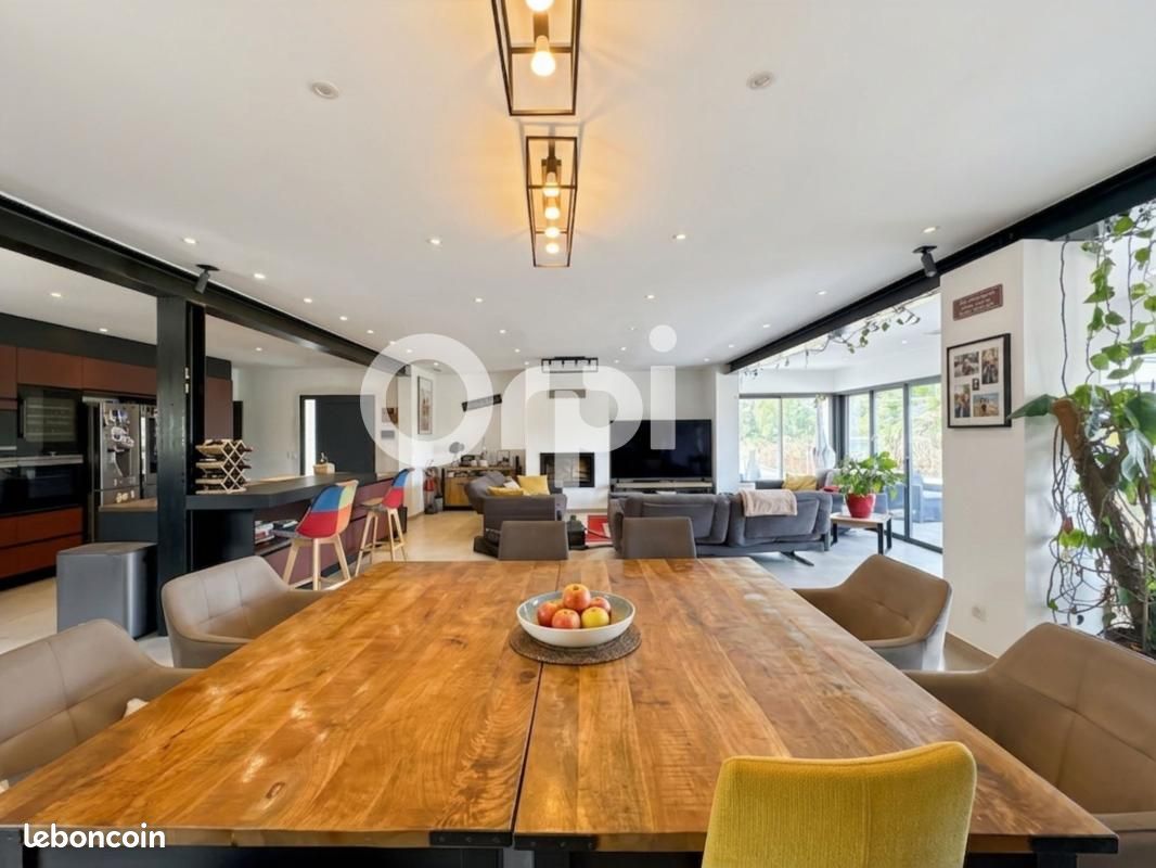 Maison 8 pièces 256 m² · à Vidauban · 256 m² · 1 199 000 €