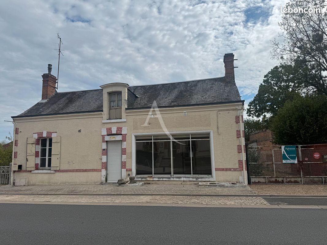 Maison 3 pièces 84 m² · à Millançay · 84 m² · 30 000 €