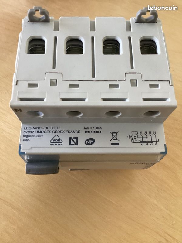 Legrand interrupteur différentiel, 4p 25a, 300ma, type ac (image 3)