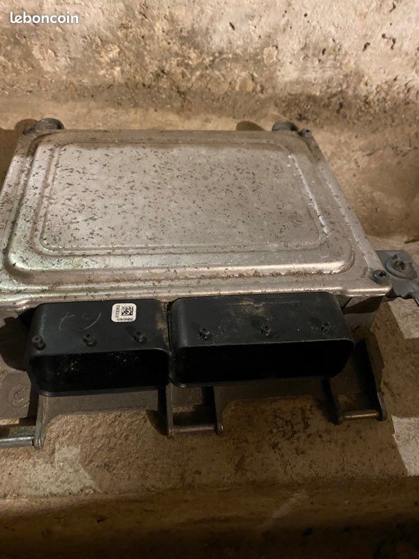 Calculateur moteur Mercedes classe A W169 (image 2)