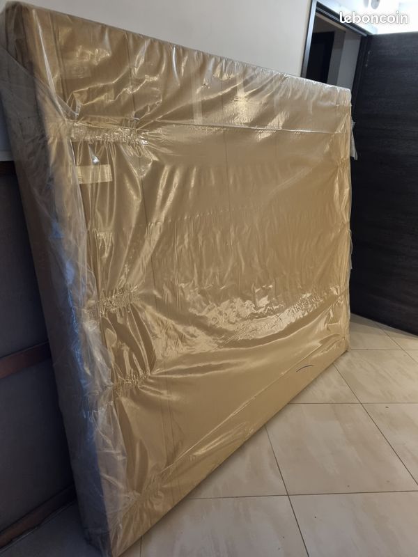 Vends Sommier Tapissier (image 1)