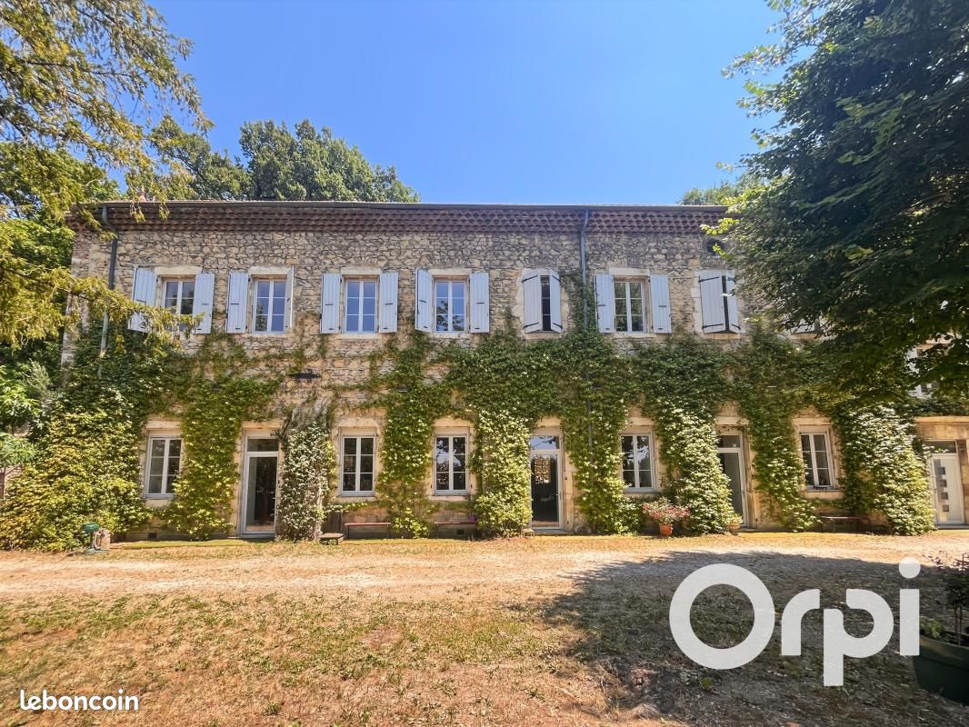 Maison 10 pièces 576 m² · à Loriol-sur-Drôme · 576 m² · 849 000 €