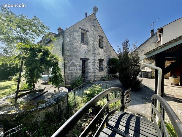 Maison 7 pièces 296 m²