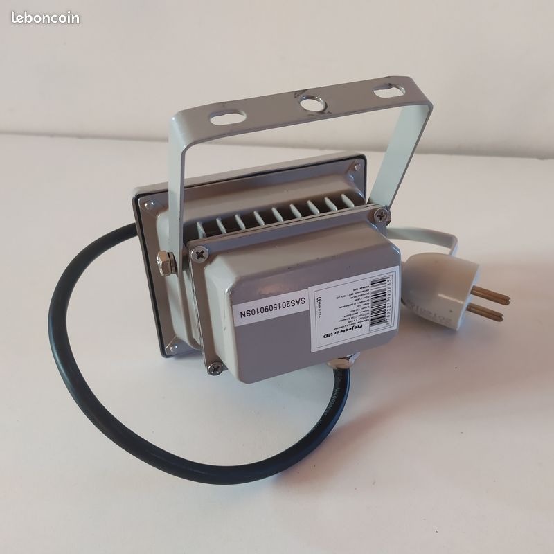 Projecteur LED Extérieur Blanc Chaud (image 2)