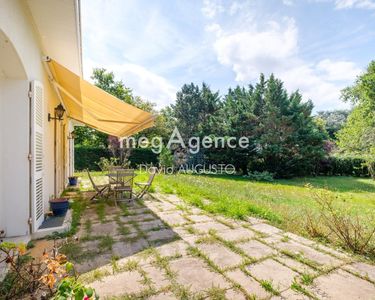 Maison 875 000 € - 180 m²