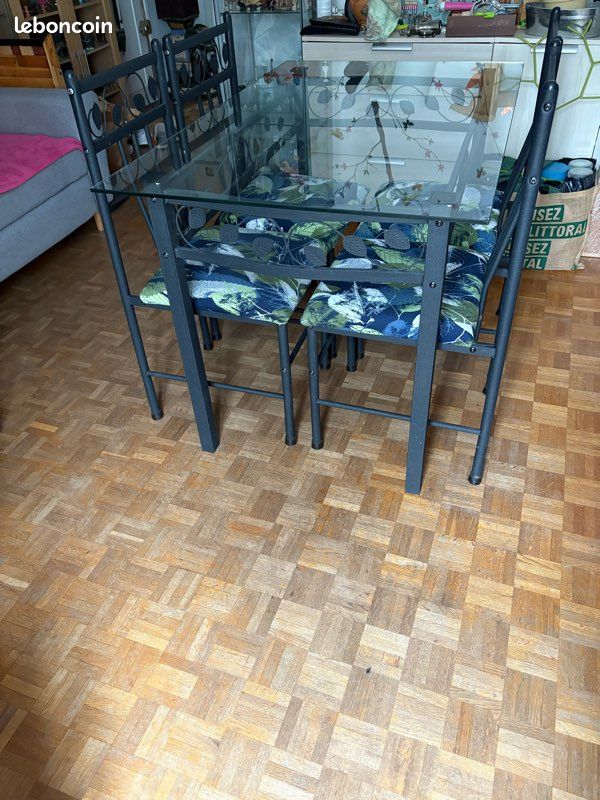 Table rectangle plateau en verre et 4 chaises (image 2)