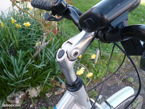 Pompe à Vélo Vintage Campagnolo Des Années 50 - Rouge, Française, Pour Pièces/collection