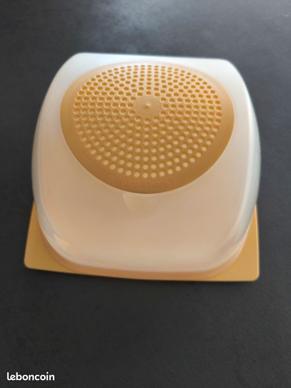 Petite cave fromagère Tupperware jaune Tbétat (image 1)