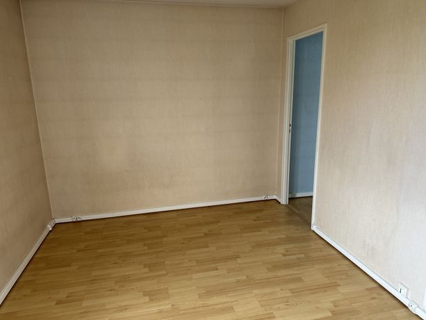 Appartement a louer garges-les-gonesse - 3 pièce(s) - 77 m2 - Surfyn