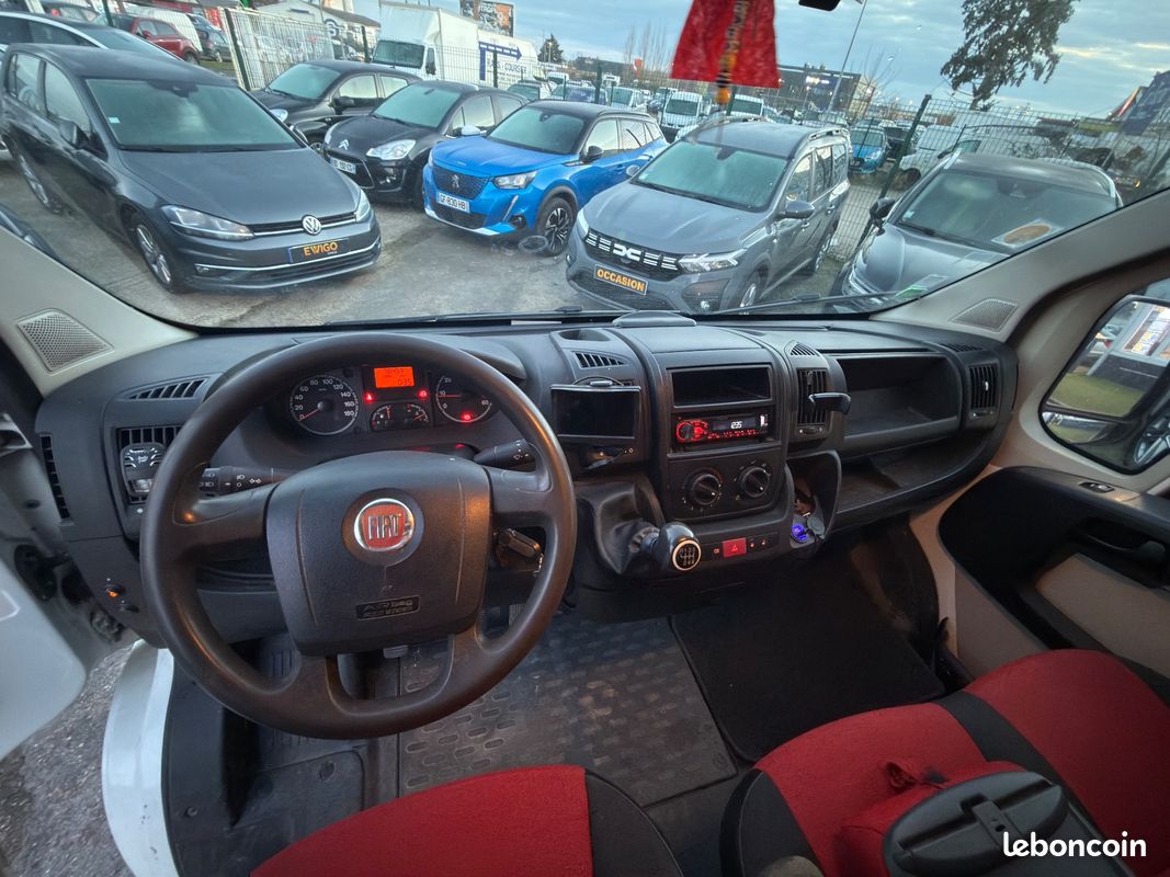 Fiat ducato vu 2.3 mjt - 130ch - caméra de recul - benne articulee - faible kilometrage - attelage (image 20)