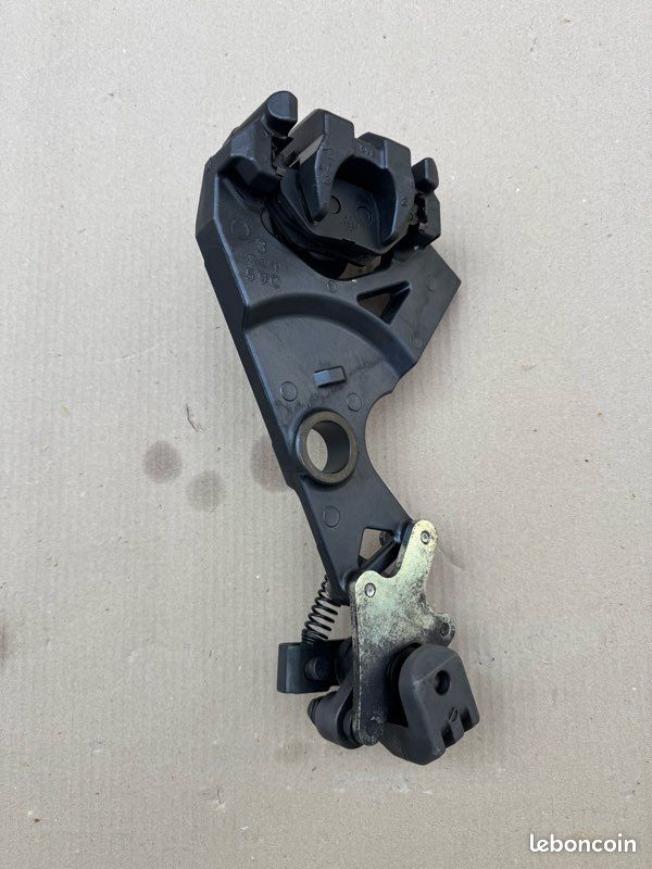 Adaptateur D'Étrier De Frein Noir Premium Pour Yamaha TMAX 560 / Tech Max - Accessoire Moto Toute L'Année