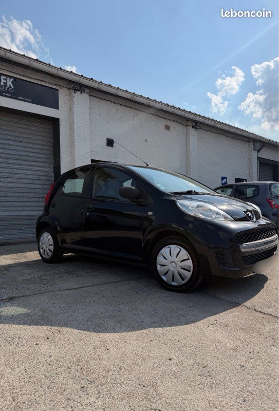 Peugeot 107 1.0 VVT-i / Moteur à chaîne / CT OK / Garantie / Phase 2 (image 2)